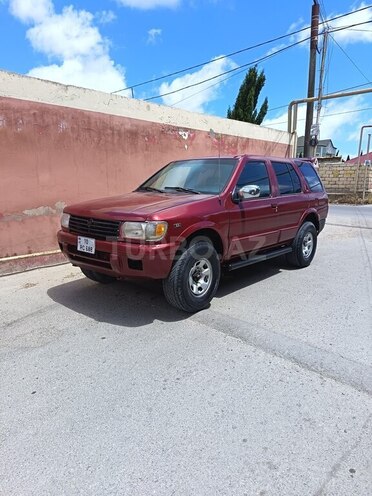 Nissan Pathfinder-1