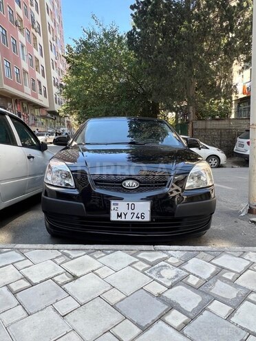 Kia Rio-1