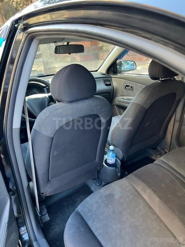 Kia Rio-6