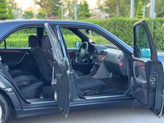 Mercedes C 200-12