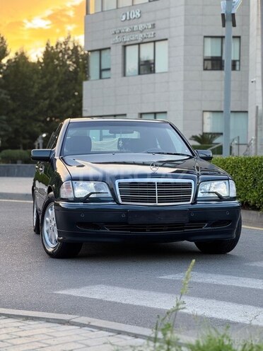 Mercedes C 200-1