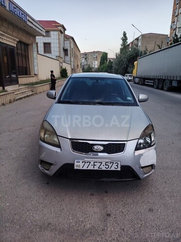 Kia Rio-1
