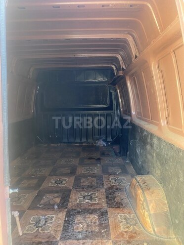 Ford Transit-7
