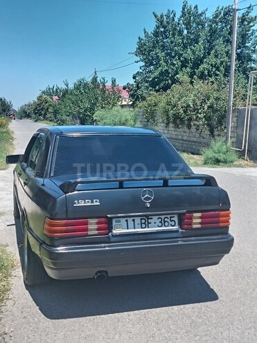 Mercedes 190-4