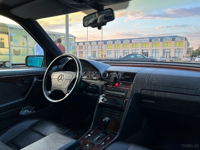 Mercedes C 220-7