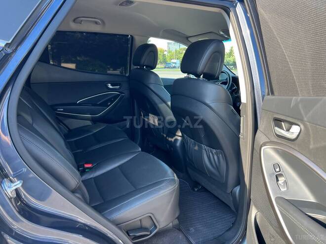 Hyundai Santa Fe-15