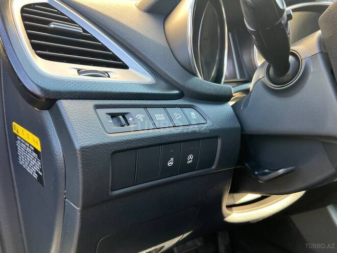 Hyundai Santa Fe-19