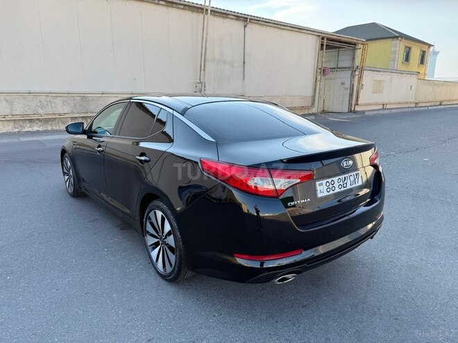 Kia Optima-4