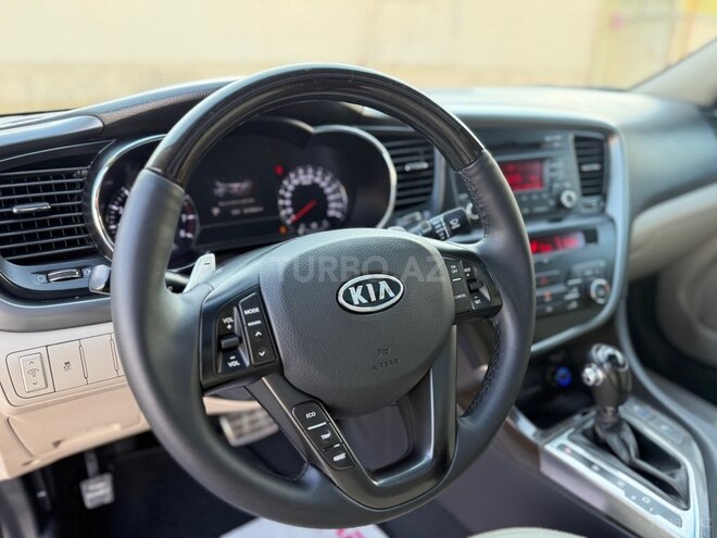 Kia Optima-17
