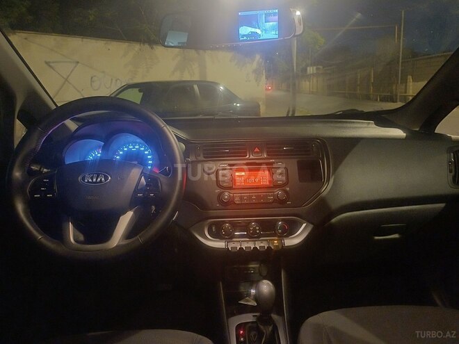Kia Rio-3