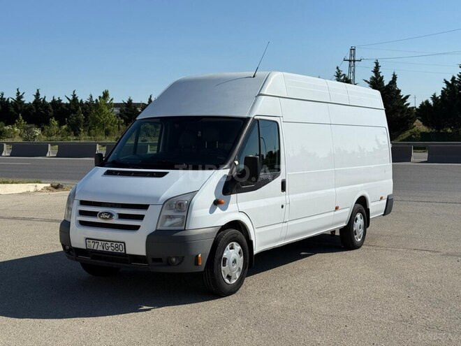 Ford Transit-4