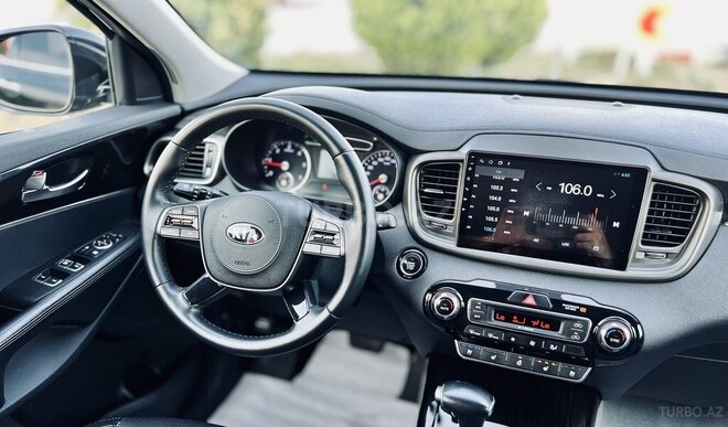 Kia Sorento-18