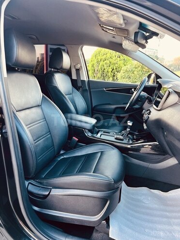 Kia Sorento-16