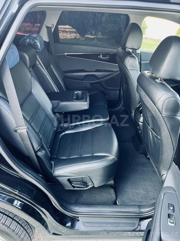 Kia Sorento-17