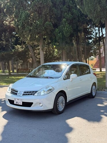 Nissan Tiida-3
