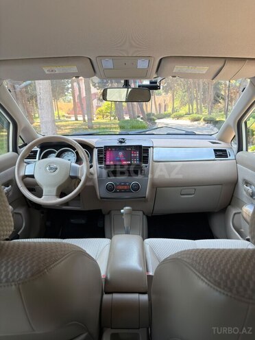 Nissan Tiida-8