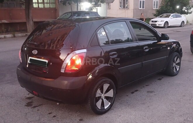 Kia Rio-8
