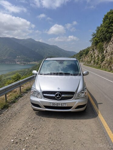 Mercedes Viano-3