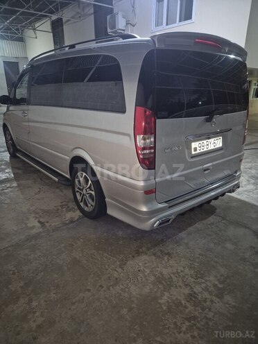 Mercedes Viano-7