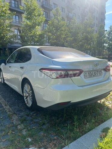 Toyota Camry-5