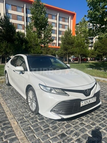 Toyota Camry-3