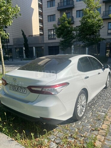 Toyota Camry-6