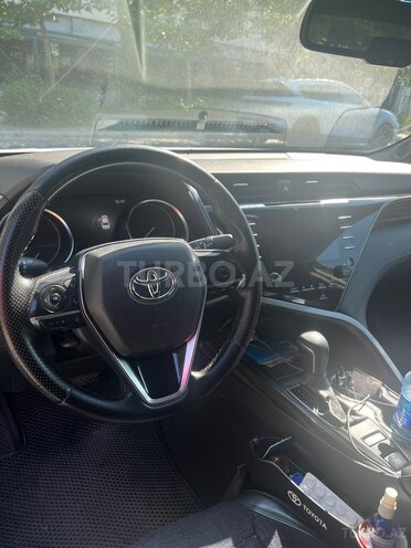 Toyota Camry-8
