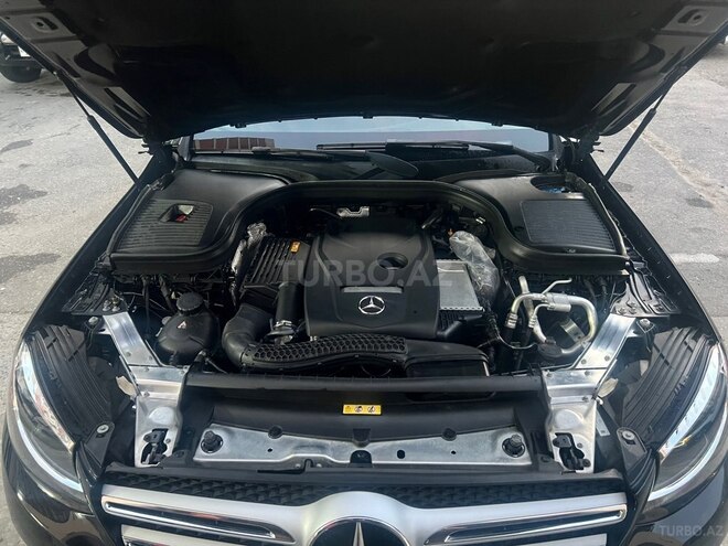 Mercedes GLC 300-14