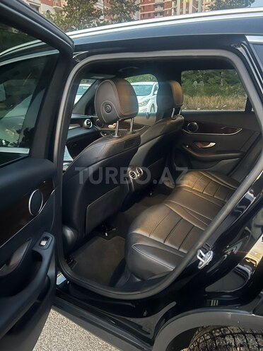 Mercedes GLC 300-8