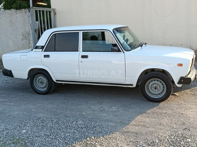 LADA (VAZ) 2107-4