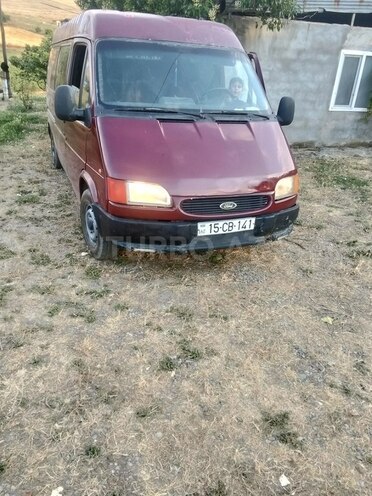 Ford Transit-3