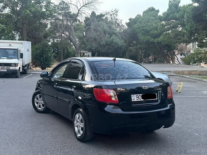 Kia Rio-3