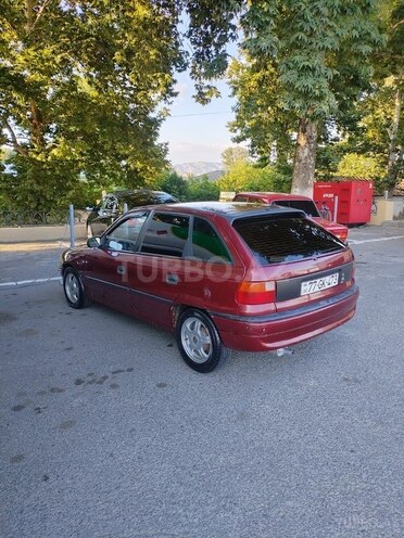 Opel Astra-10