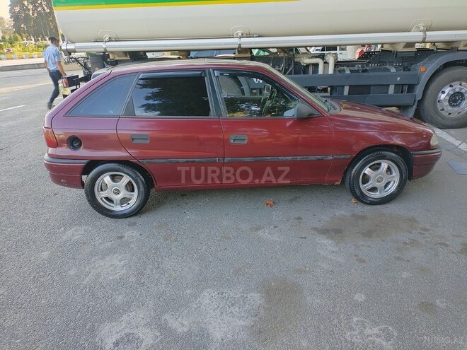 Opel Astra-16