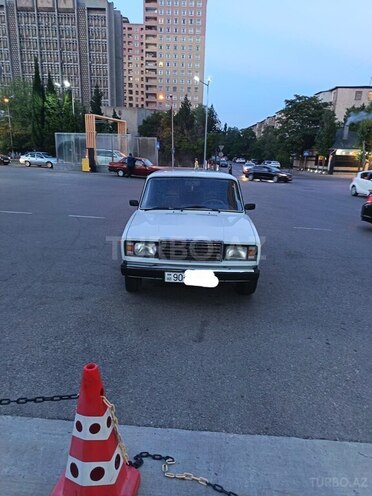 LADA (VAZ) 2107-1