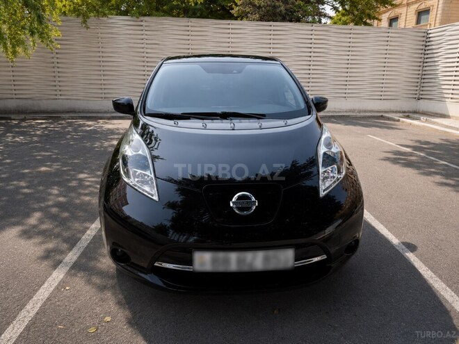 Nissan Leaf-1