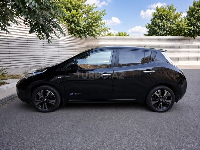 Nissan Leaf-3
