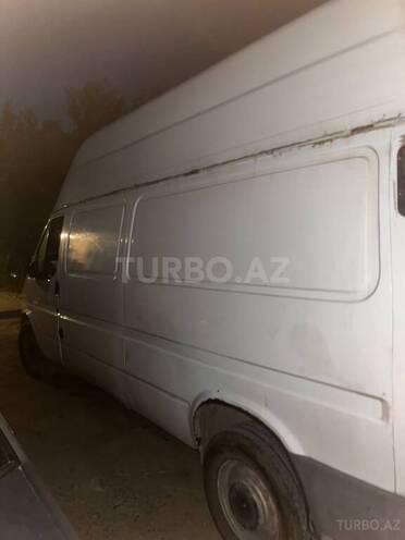 Ford Transit-5