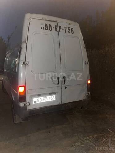 Ford Transit-4