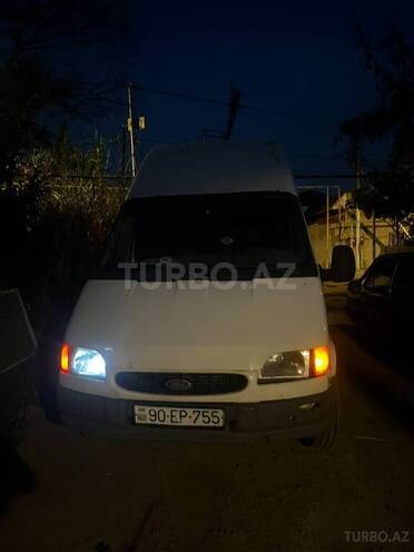 Ford Transit-6