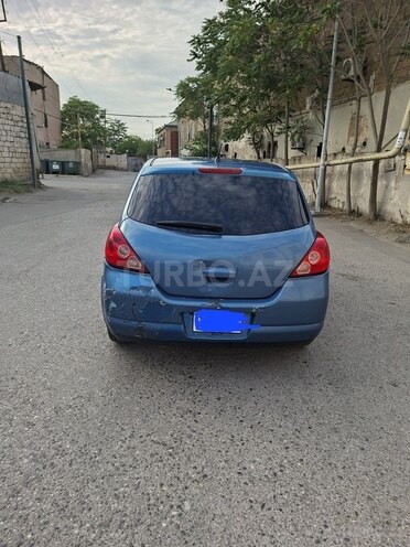 Nissan Tiida-2