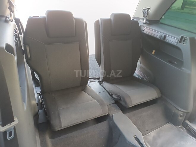 Opel Zafira-14
