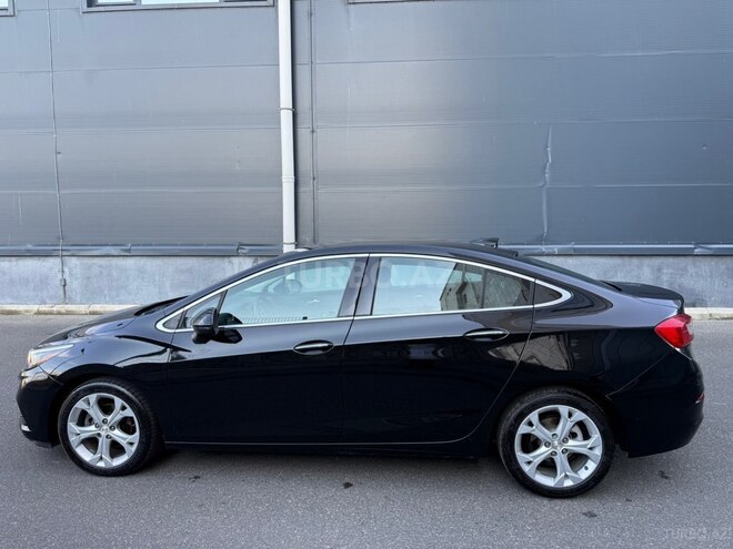Chevrolet Cruze-11