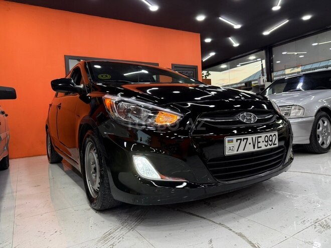Hyundai Accent-3
