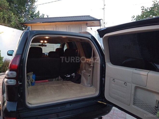 Toyota Land Cruiser Prado-5