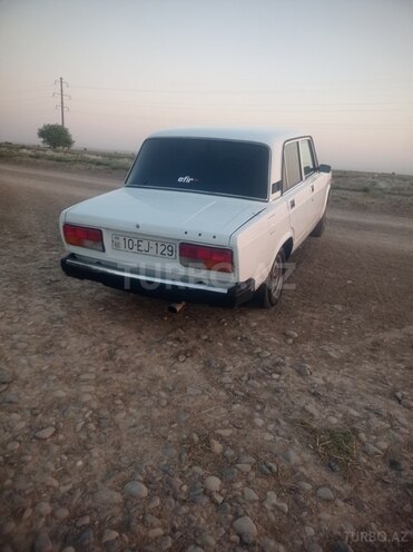 LADA (VAZ) 2107-4