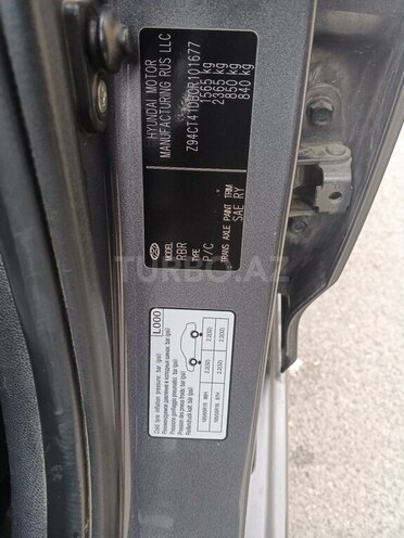 Hyundai Accent-8