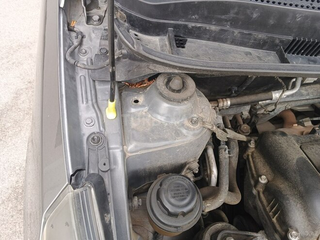 Hyundai Accent-10