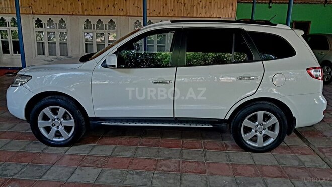 Hyundai Santa Fe-5