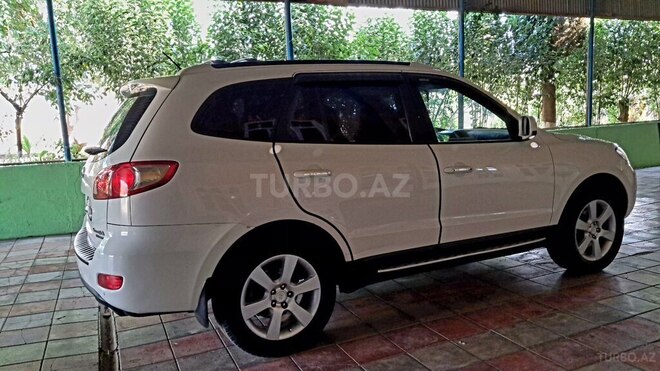 Hyundai Santa Fe-8